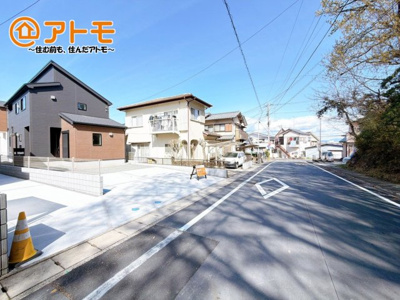 【前面道路含む現地写真】 | 駿東郡清水町徳倉第1期　新築戸建　2号棟 | 前面道路も広いので駐車が苦手なママもらくらく駐車することができます♪
