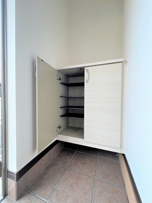 【玄関】 | ROSE GARDEN A