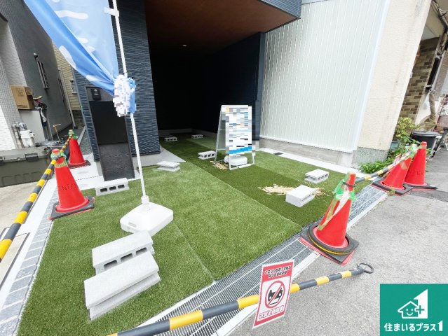 尼崎市大庄西町　新築一戸建ての駐車場|駐車スペース！散水栓があるので、こまめに愛車を洗えます！
