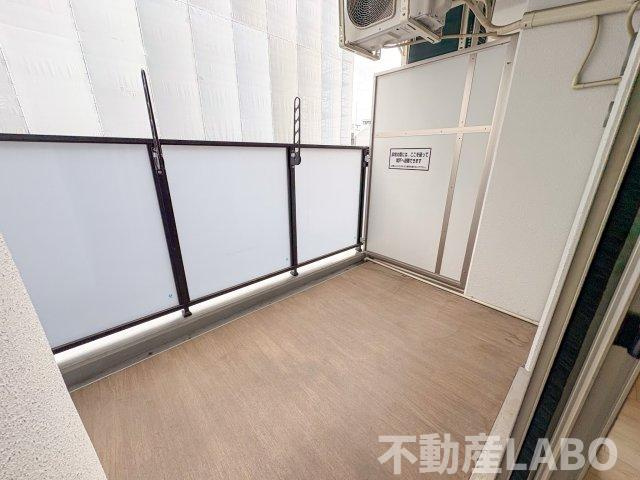 エステムコート難波Ⅶビヨンドのバルコニー