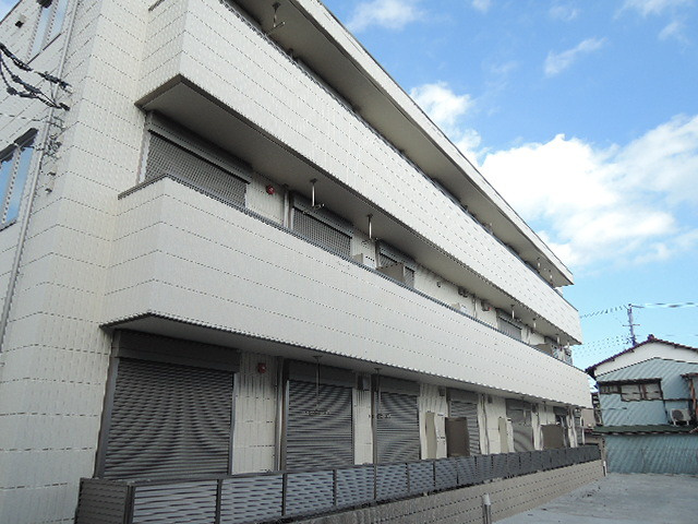 グランソレイユ本牧の外観|耐震耐火に優れた旭化成へーベルメゾン