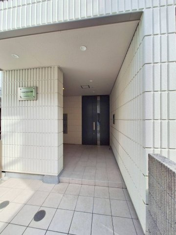 グランソレイユ本牧のエントランス