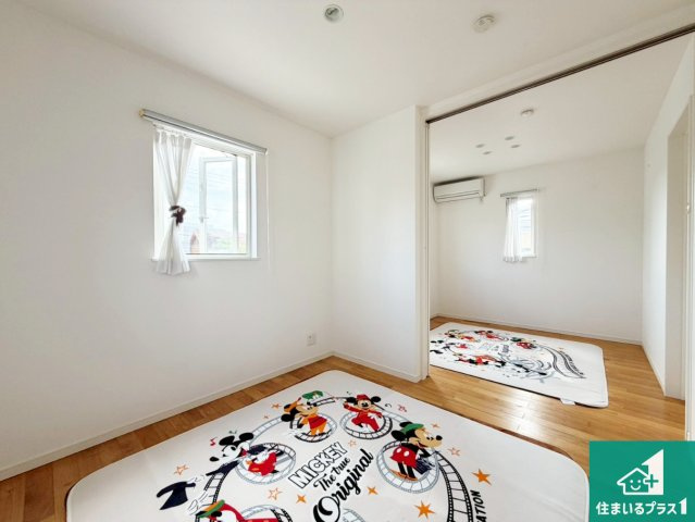 南あわじ市阿那賀　中古一戸建ての洋室|周辺は落ち着いた街並みの住宅地！子育てがしやすい住環境です！まだ未完成ですが、現地でしかわからない事もございます。是非一度ご覧ください。