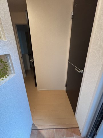 D-room美田の玄関