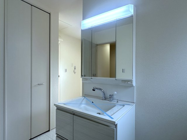 明石市朝霧町1丁目新築戸建の独立洗面台