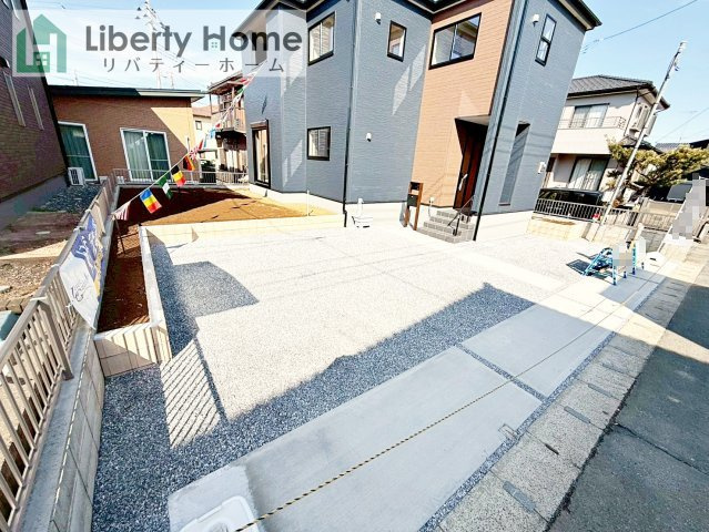 古河市長谷町第6　新築戸建の前面道路含む現地写真