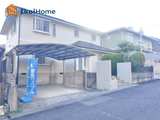 神戸市西区樫野台4丁目　中古戸建の駐車場|【ホームページに現地動画掲載中】●年中無休：当日予約可●駐車場2台可能！カーポート付！