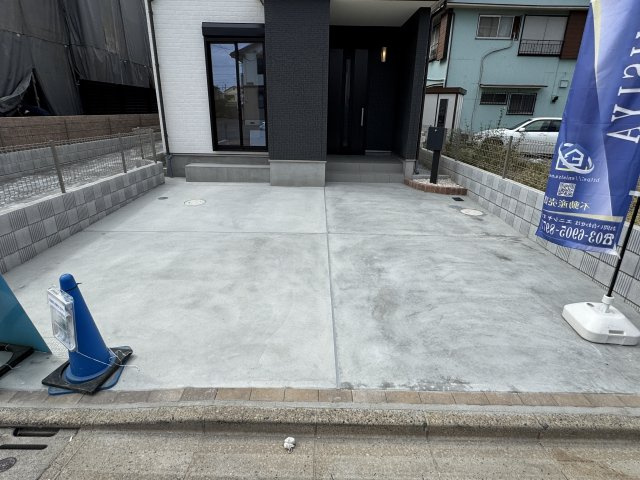 葛飾区西水元３丁目新築戸建【幸田小学校：7分】の駐車場|B号棟駐車スペース・並列2台駐車可
