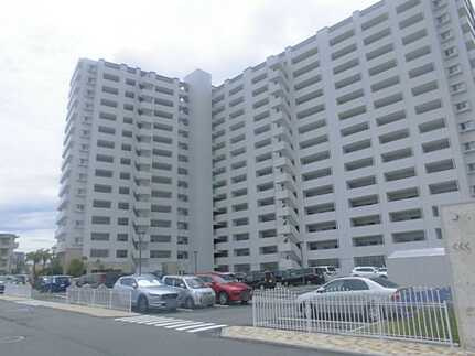 ヴェルディ楽々園パームガーデン・イーストの外観