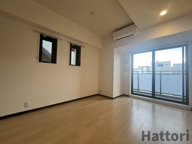 S-FORT江坂垂水町の居間・リビング