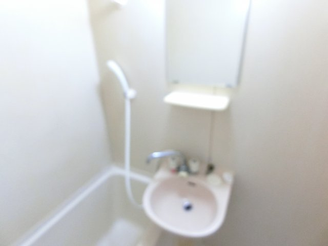 キャネックスの浴室|別号室の参考写真です。