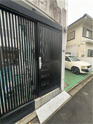 【エントランス】 | ゼフィール