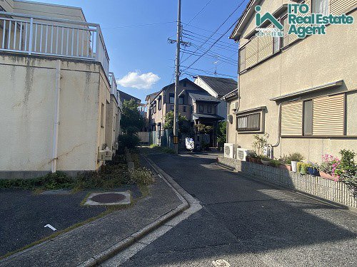 等持院南町 土地の周辺