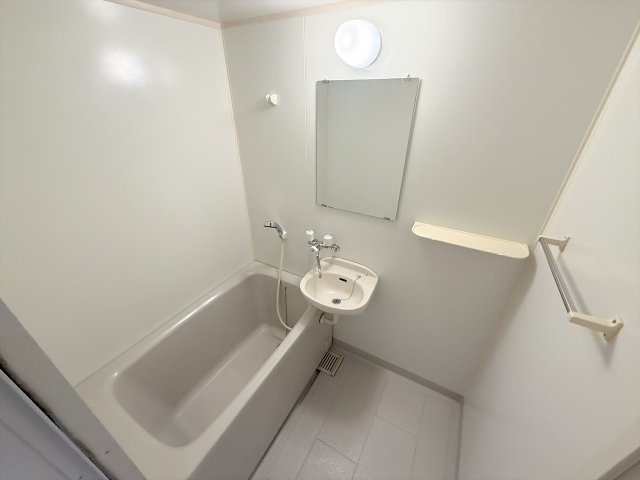 【浴室】 | メゾン昭和町