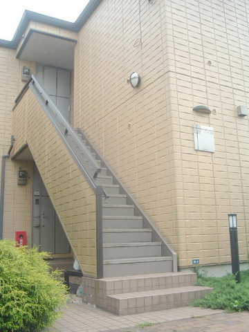 ファミール白楽のロビー|共用階段