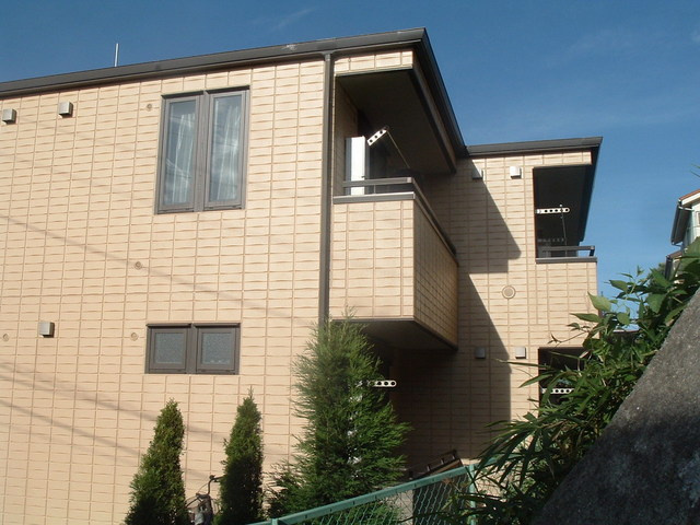 ファミール白楽のエントランス|全室南向き　閑静な住環境