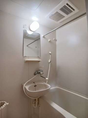 オリエンタル長田駅前の浴室|日々の疲れを癒すお風呂付です