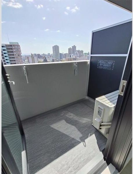 S-RESIDENCE城東SEVERのバルコニー