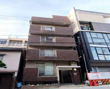 大阪市天王寺区空清町の一棟マンションの外観