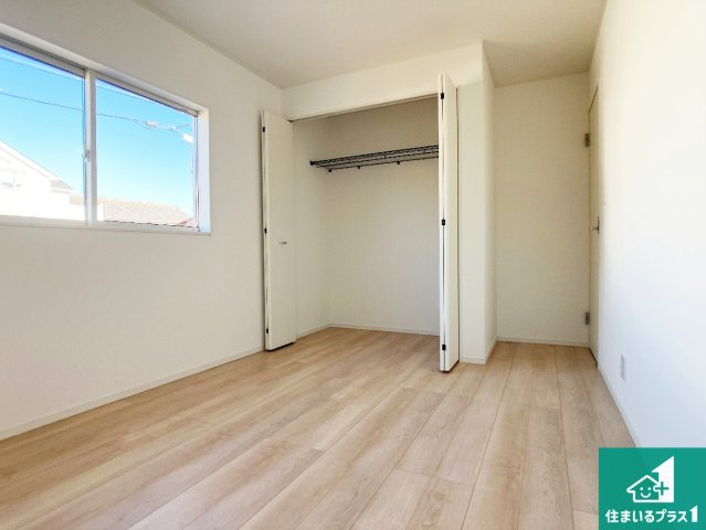 姫路市大津区天満　第6期　新築一戸建ての洋室|シンプルな洋室は、自分好みのインテリアが楽しめます♪ご家族とインテリアや家具を選びに行くのは新築購入時の醍醐味の一つです。ぜひお楽しみください♪