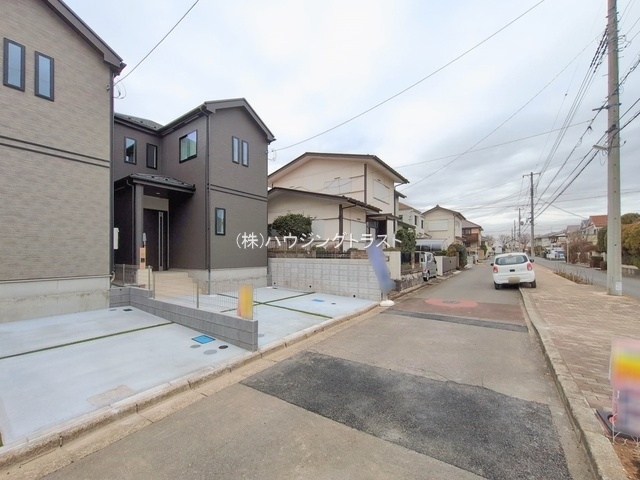 仲介手数料無料　ハートフルタウン所沢中新井１８期　全２棟の前面道路含む現地写真