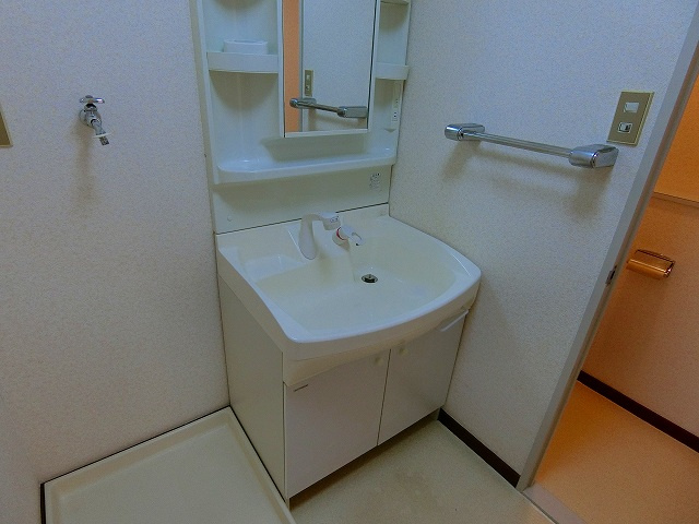 ヴィラ浜甲子園の洗面所