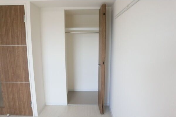 メイプル岩塚本通の収納