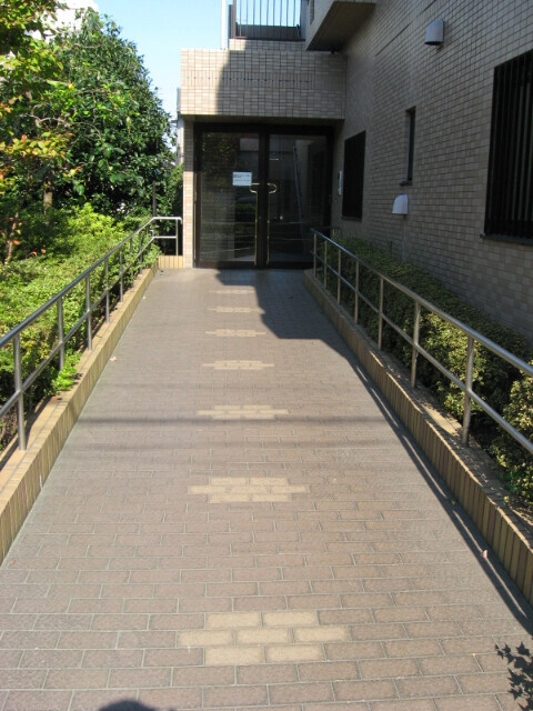 アルテール戸塚のエントランス