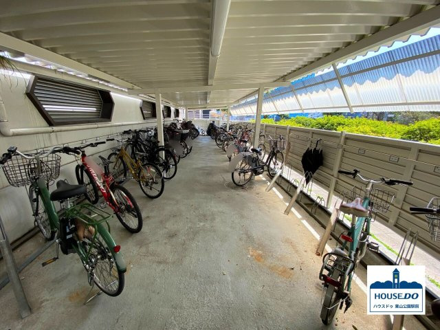 ペット可！R7,11月リフォーム完了予定！メゾン覚王山月宮殿の駐輪場|駐輪場は雨風を凌げるように設計されています。