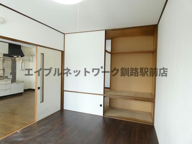 メゾンルミエールⅡの居間・リビング