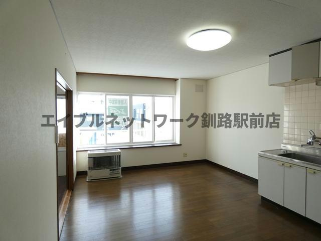 メゾンルミエールⅡの居間・リビング