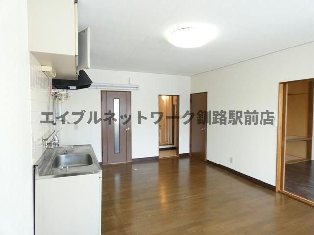 メゾンルミエールⅡの居間・リビング