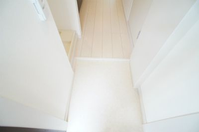 リブリ・グランドゥールの玄関