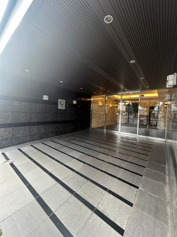 カスタリア志賀本通　名古屋市賃貸　仲介手数料無料のエントランス