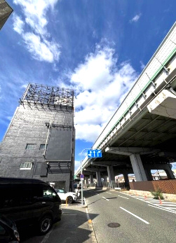 Ｔｈｅ　Ｉｎｔｅｒｃｈａｎｇｅ　ＢＬＤｓの周辺