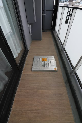 【バルコニー】