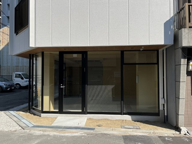 大阪市西区本田２丁目の店舗事務所の外観