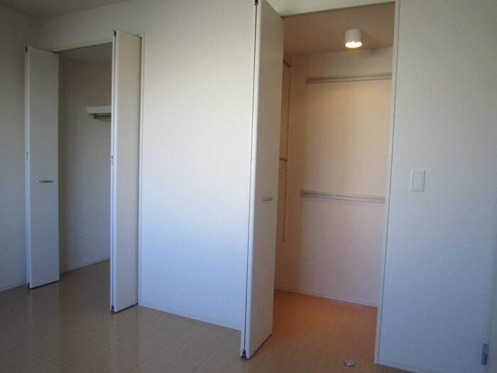 エクレール南の収納