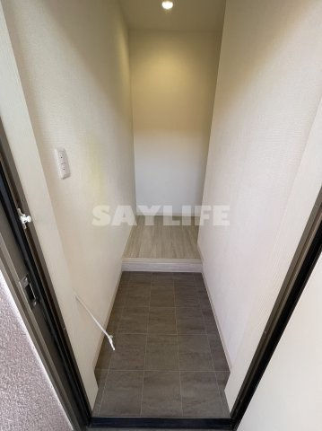 大阪市城東区諏訪４丁目の賃貸マンションの玄関