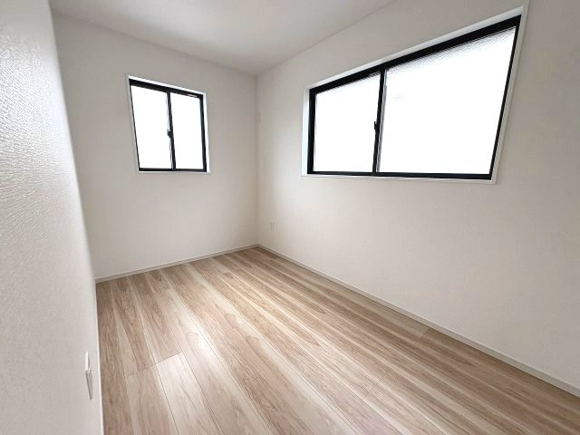 【子供部屋】 | 福岡市西区愛宕浜4丁目1期　1号棟（全3棟）【仲介手数料無料・0円】 | 現地写真。
