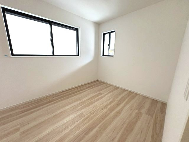 【子供部屋】 | 福岡市西区愛宕浜4丁目1期　1号棟（全3棟）【仲介手数料無料・0円】 | 現地写真。