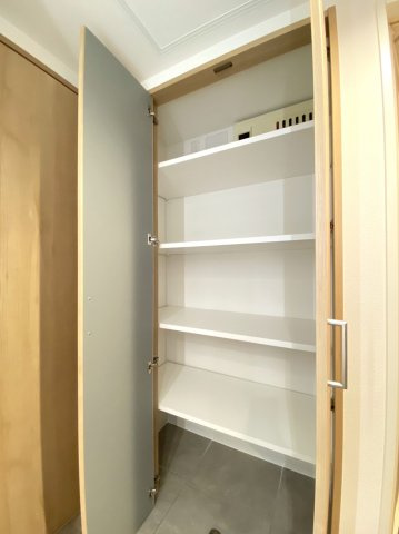 クリーンリバーフィネス山鼻中央の収納