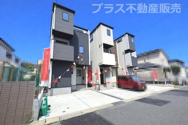 【玄関】 | 福岡市西区愛宕浜4丁目1期　2号棟（全3棟）【仲介手数料無料・0円】 | 現地写真。