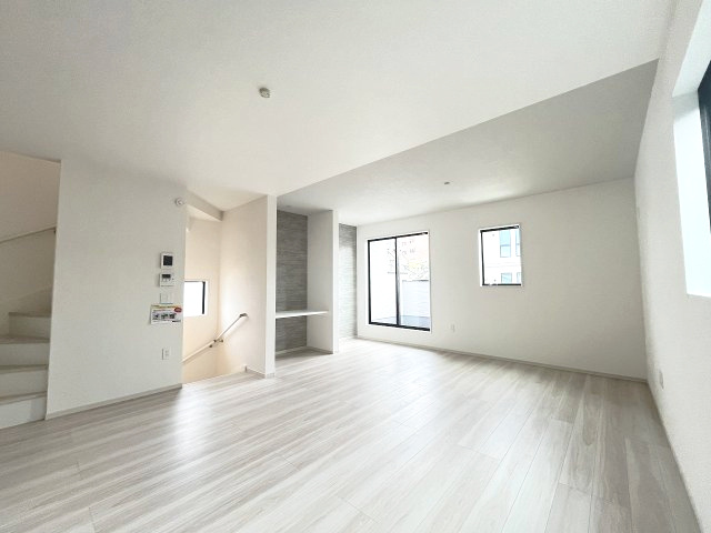 【内装】 | 福岡市西区愛宕浜4丁目1期　3号棟（全3棟）【仲介手数料無料・0円】 | 施工例。施工例は完成時と異なる場合があります。