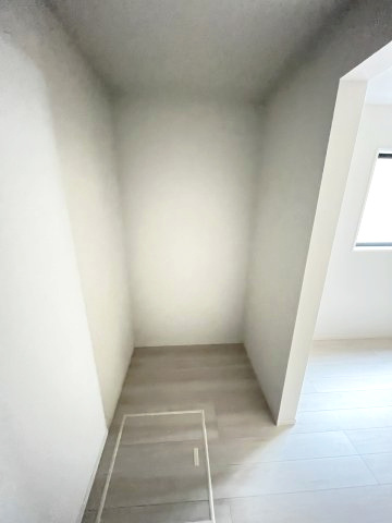 【収納】 | 福岡市西区愛宕浜4丁目1期　3号棟（全3棟）【仲介手数料無料・0円】 | 施工例。施工例は完成時と異なる場合があります。