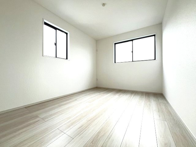 【子供部屋】 | 福岡市西区愛宕浜4丁目1期　3号棟（全3棟）【仲介手数料無料・0円】 | 現地写真。