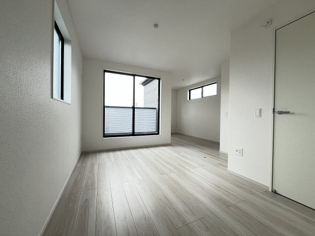 【子供部屋】 | 福岡市西区愛宕浜4丁目1期　3号棟（全3棟）【仲介手数料無料・0円】 | 施工例。施工例は完成時と異なる場合があります。