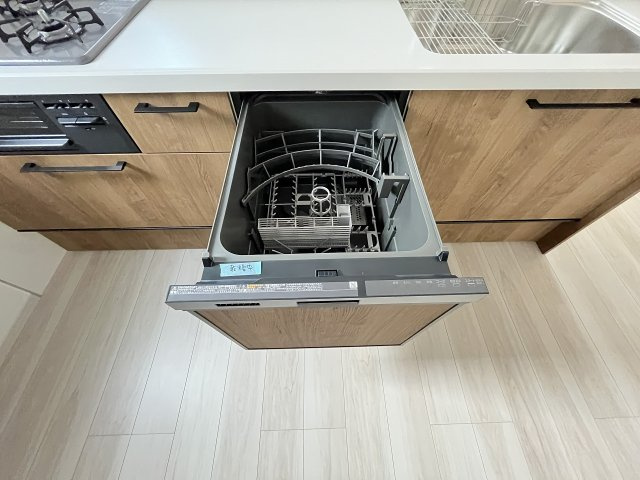 【キッチン】 | 福岡市西区愛宕浜4丁目1期　3号棟（全3棟）【仲介手数料無料・0円】 | 施工例。施工例は完成時と異なる場合があります。