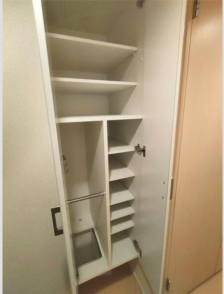 LUMINOUS新大阪(旧:S-FORT新大阪ravir)の玄関