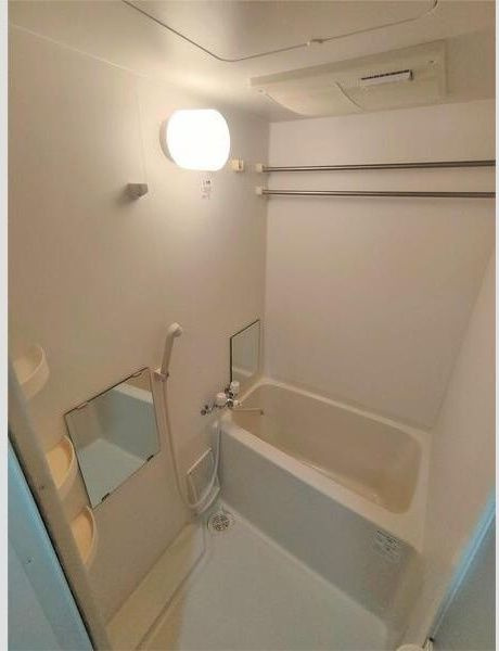 LUMINOUS新大阪(旧:S-FORT新大阪ravir)の浴室